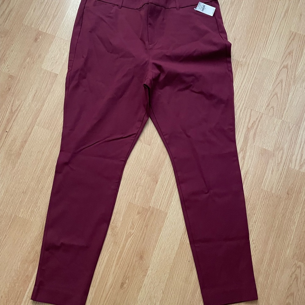 Old Navy High Waisted Pixie pants